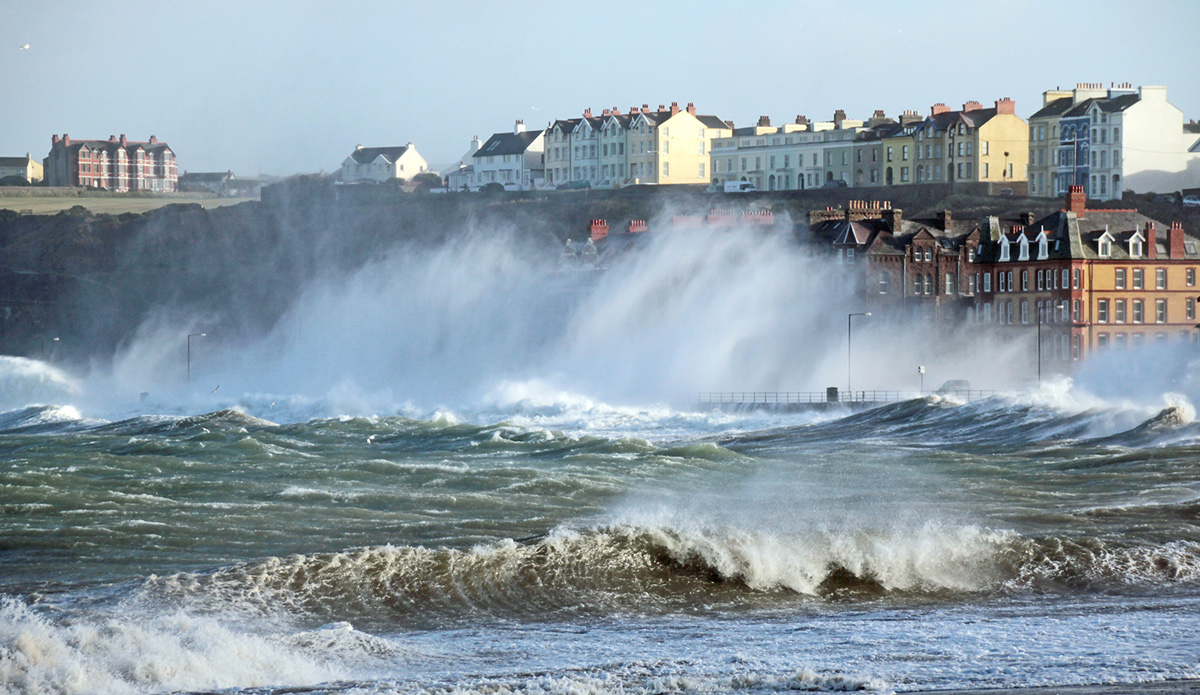 Wind strengths -  Gales, Storms and Hurricane force gusts